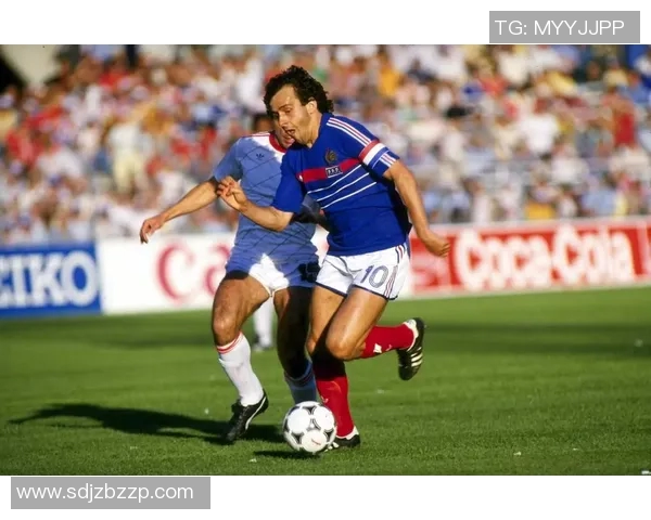 个头不高却技艺超群的足球明星们盘点与他们的辉煌成就